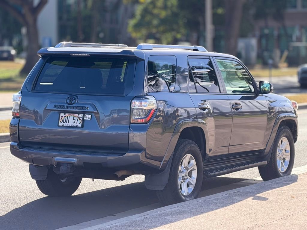 Used 2014 Toyota 4Runner SR5 RWD image 5
