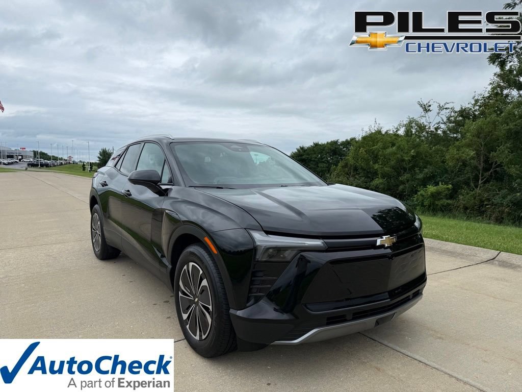 Used 2025 Chevrolet Blazer EV LT AWD/4WD image 1