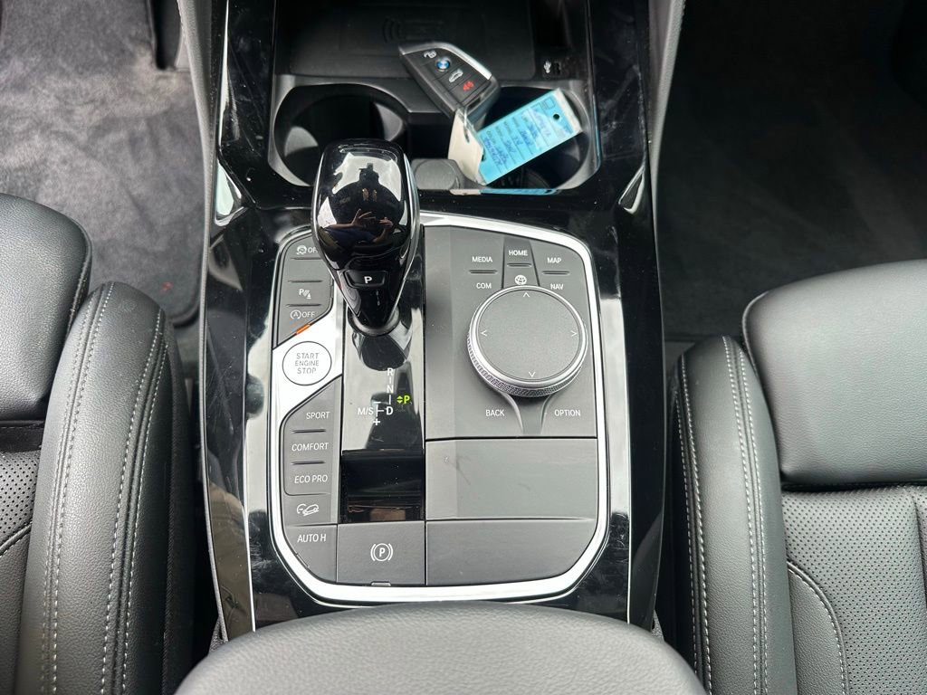 Certified 2025 BMW X4 xDrive30i w/ M Sport Package image 21