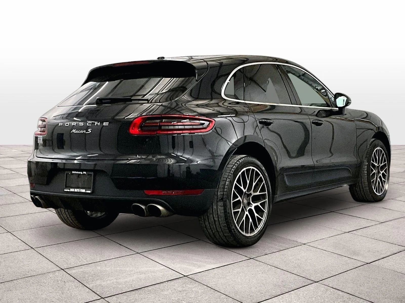Used 2017 Porsche Macan S image 12