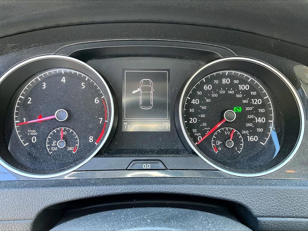 Used 2021 Volkswagen Golf 4-Door FWD image 14