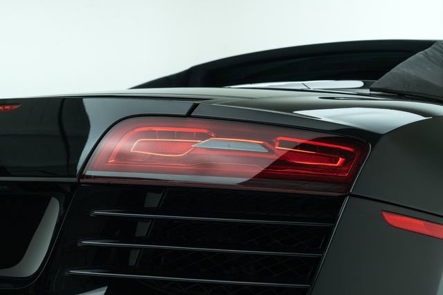 Used 2015 Audi R8 V10 AWD/4WD image 16