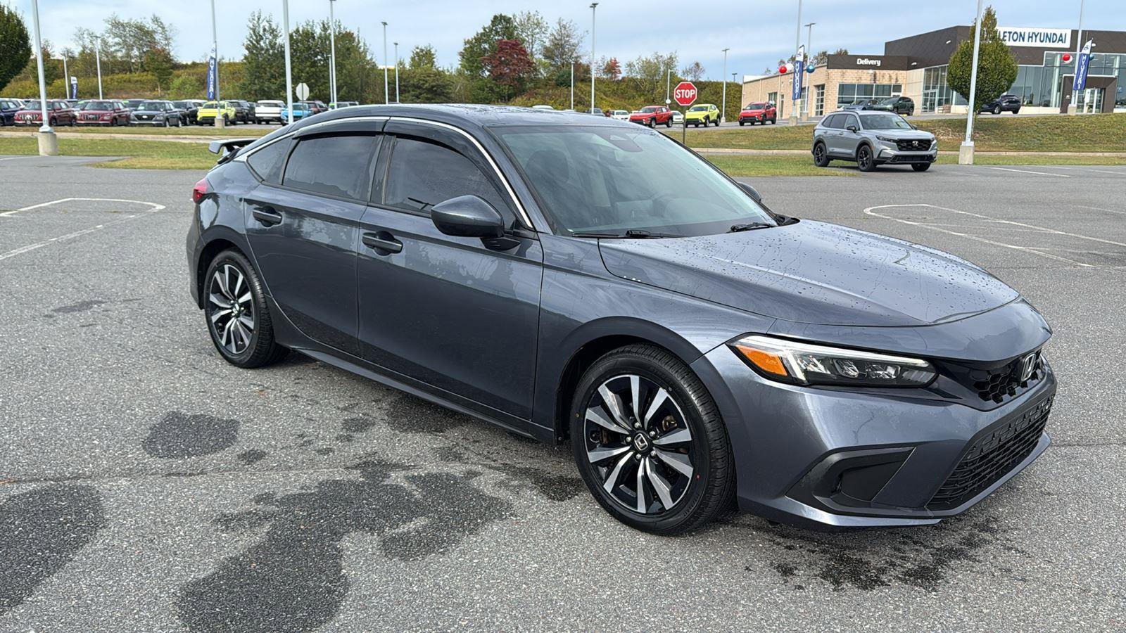 Used 2022 Honda Civic EX-L image 2