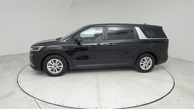 Used 2022 Kia Carnival LX image 8