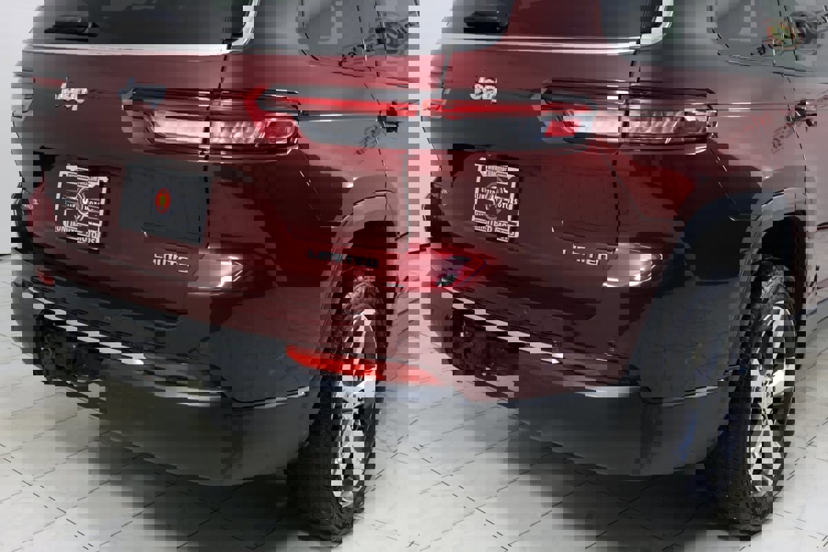 Used 2022 Jeep Grand Cherokee L Limited image 45