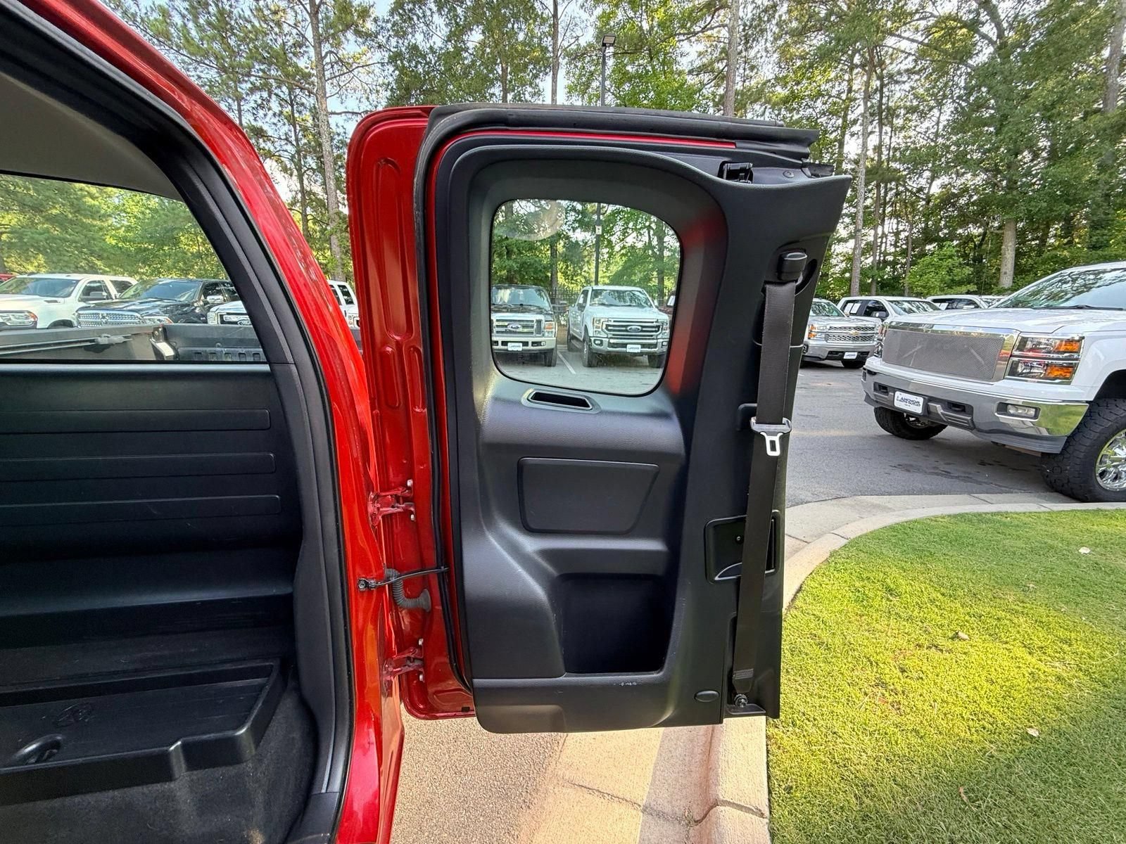 Used 2016 Toyota Tacoma SR AWD/4WD image 21