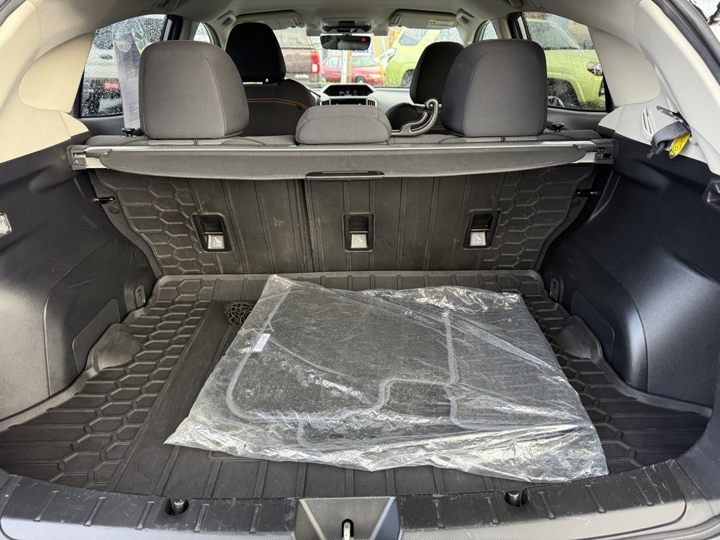 Used 2022 Subaru Crosstrek 2.0i Premium w/ Popular Package #4 image 9