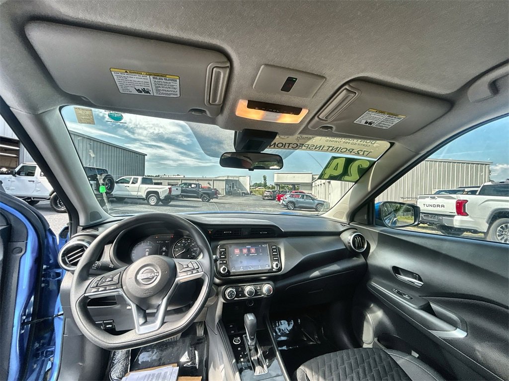 Used 2024 Nissan Kicks SV image 12