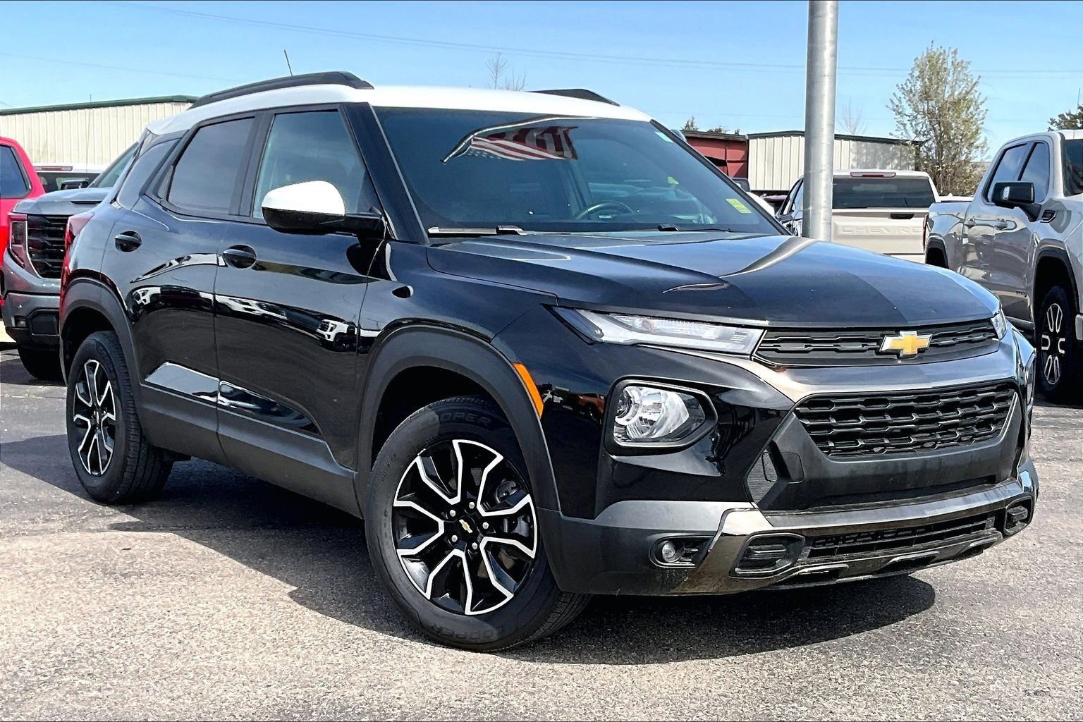 Used 2021 Chevrolet TrailBlazer ACTIV w/ Technology Package image 11