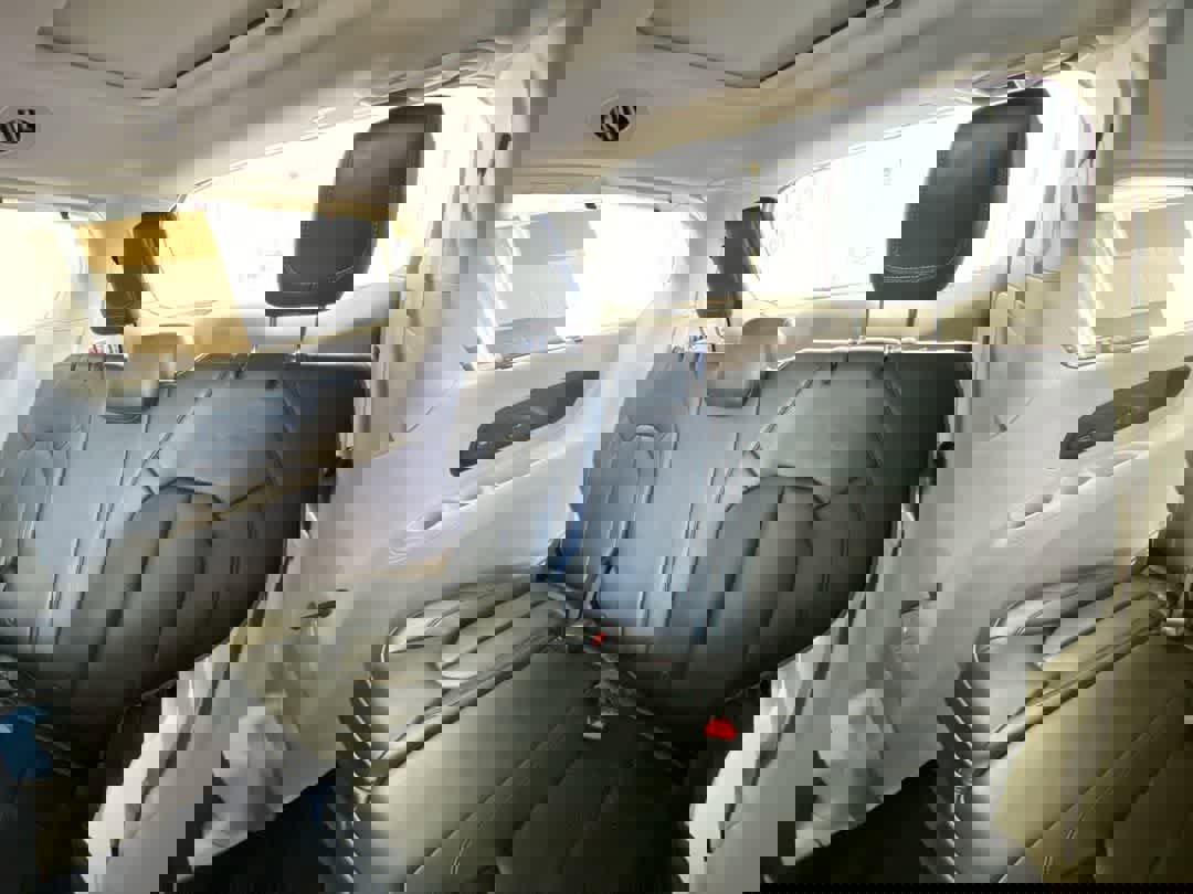 Used 2018 Chrysler Pacifica Limited image 27