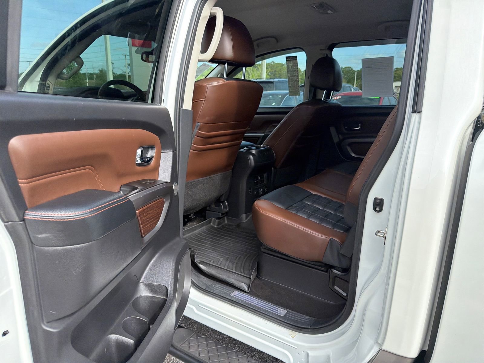 Used 2019 Nissan Titan Platinum Reserve w/ Platinum Utility Package AWD/4WD image 20