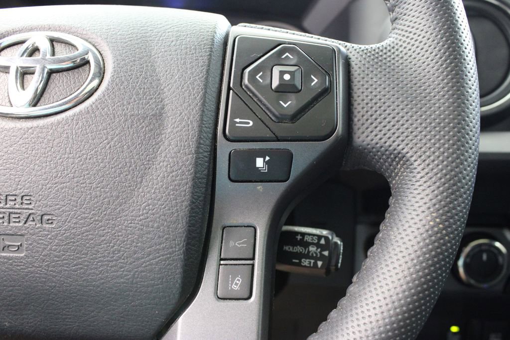 Used 2023 Toyota Tacoma TRD Off-Road w/ TRD Premium Off Road Package AWD/4WD image 28