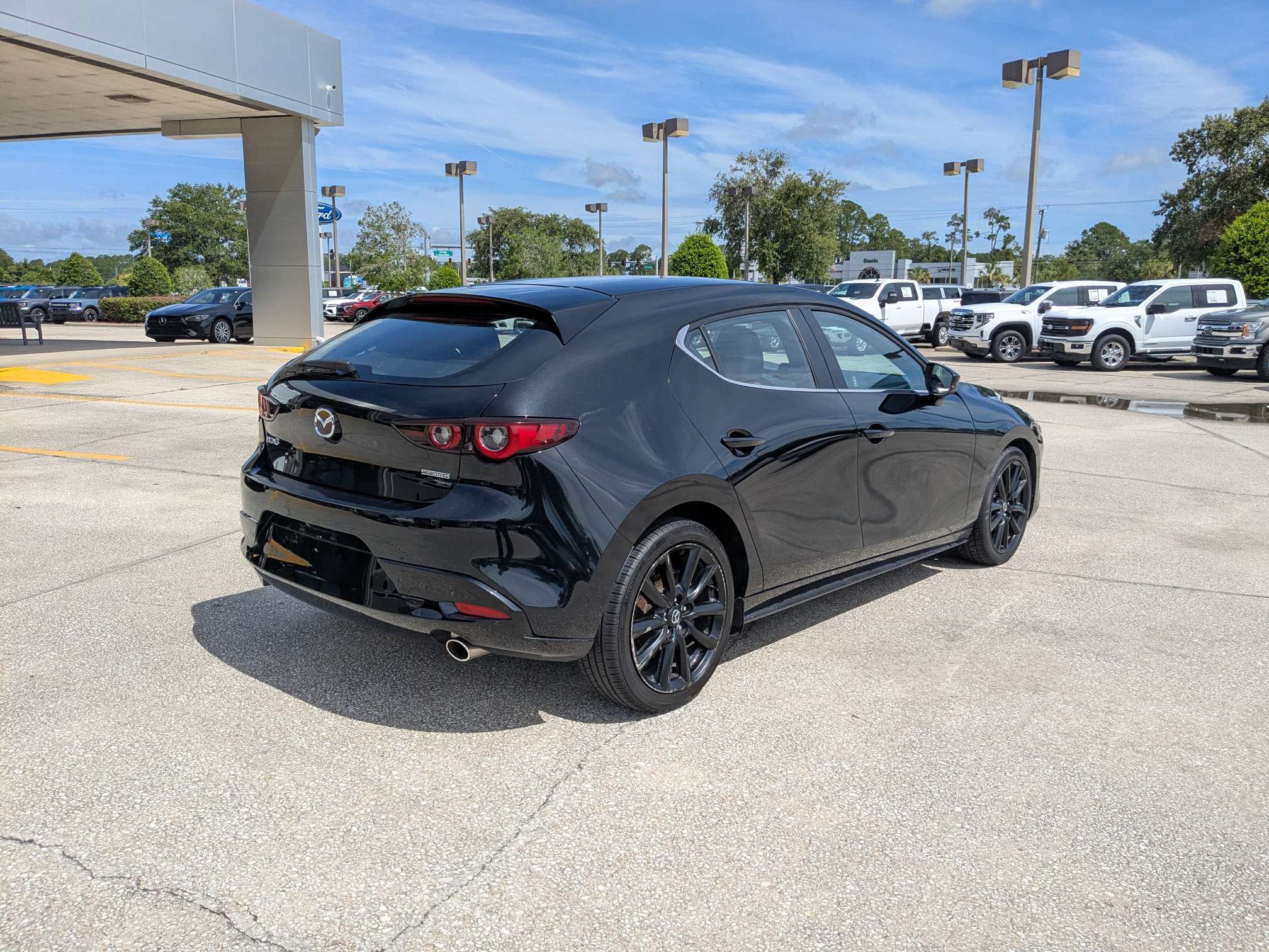Used 2024 MAZDA MAZDA3 s FWD image 4