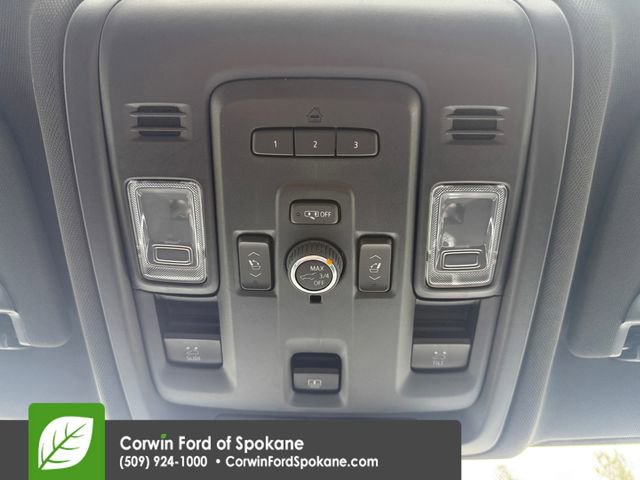 Used 2024 Chevrolet Tahoe Z71 w/ Luxury Package image 38