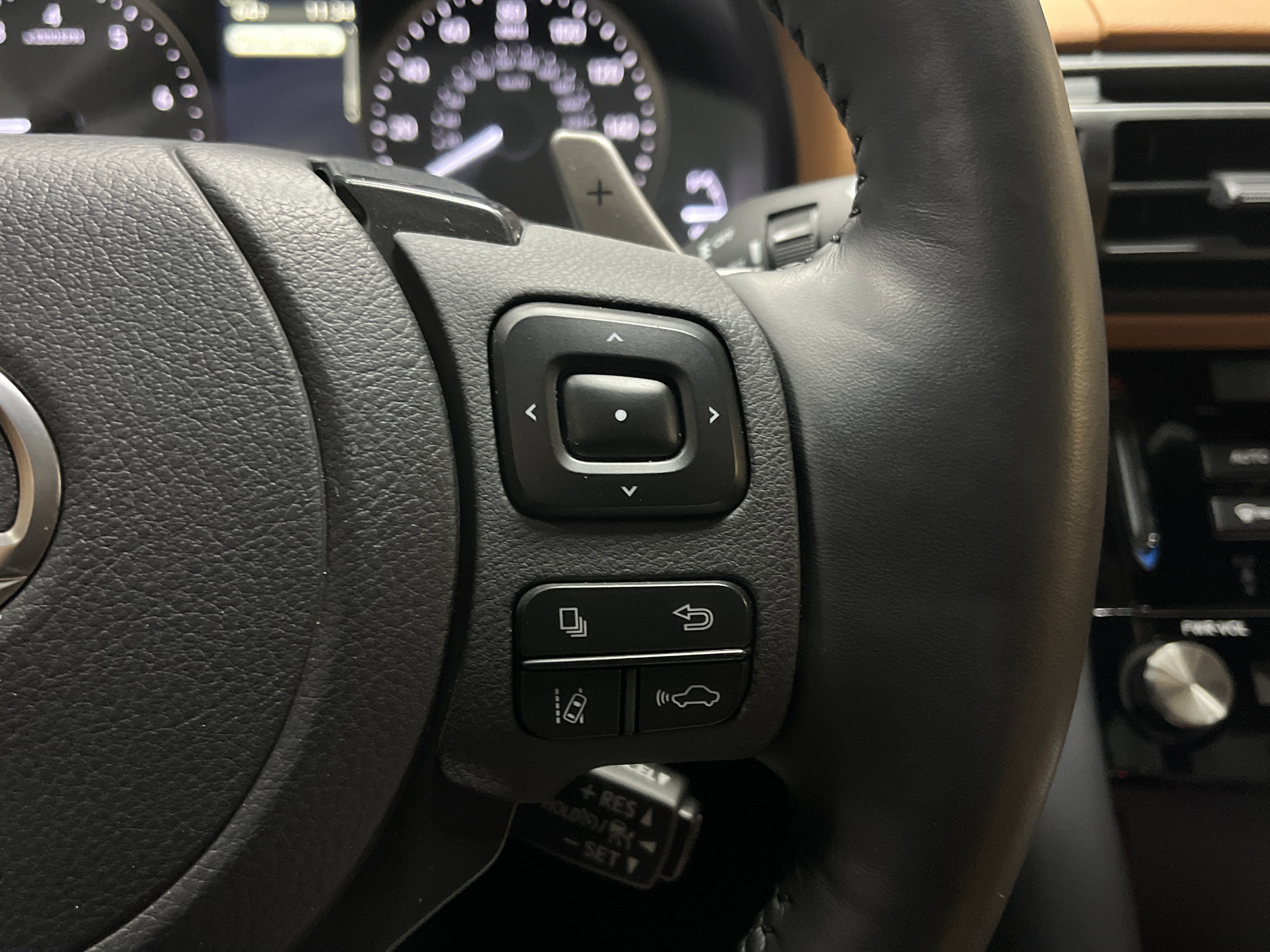 Used 2025 Lexus IS 350 F Sport image 20