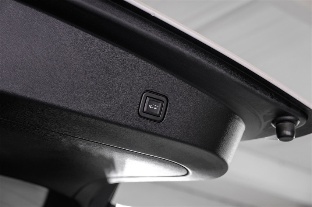 Used 2024 Cadillac Lyriq Luxury image 54