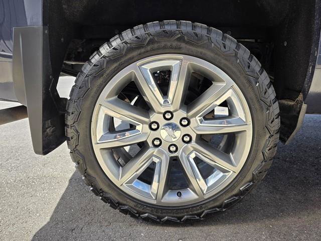 Used 2018 Chevrolet Silverado 1500 LTZ Z71 w/ Centennial Edition image 26