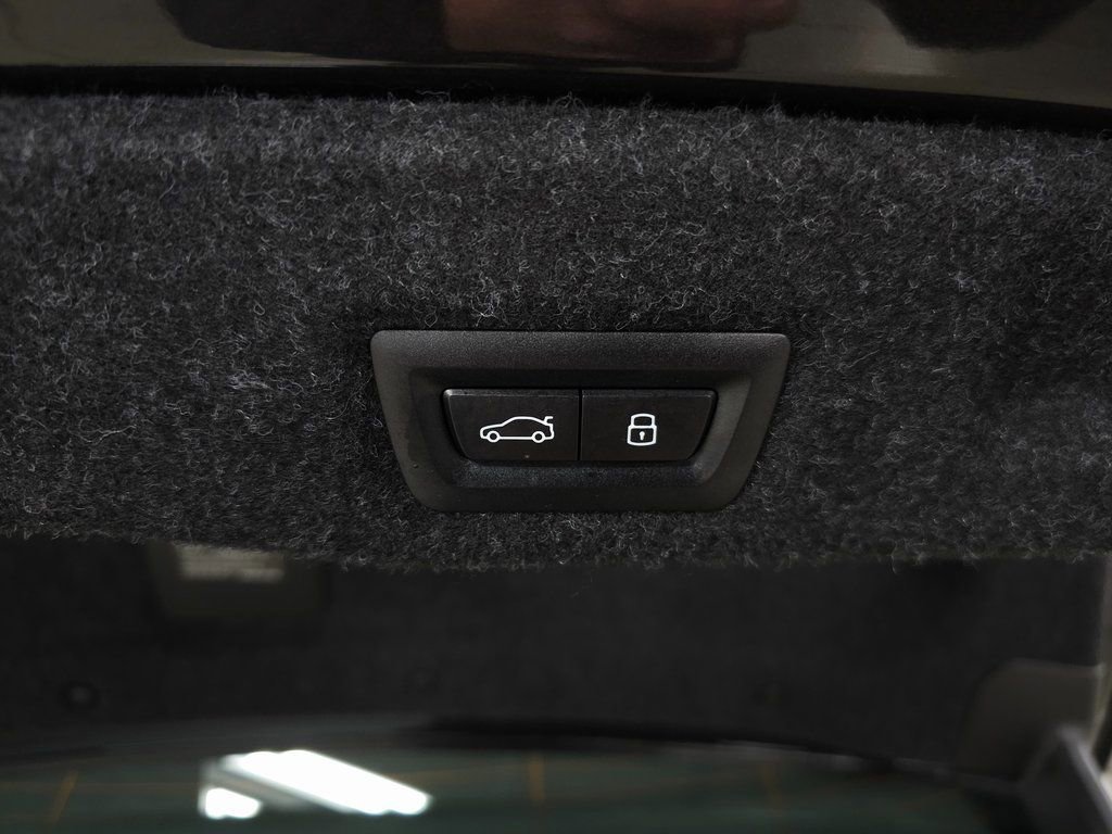 Certified 2025 BMW 530i xDrive image 10