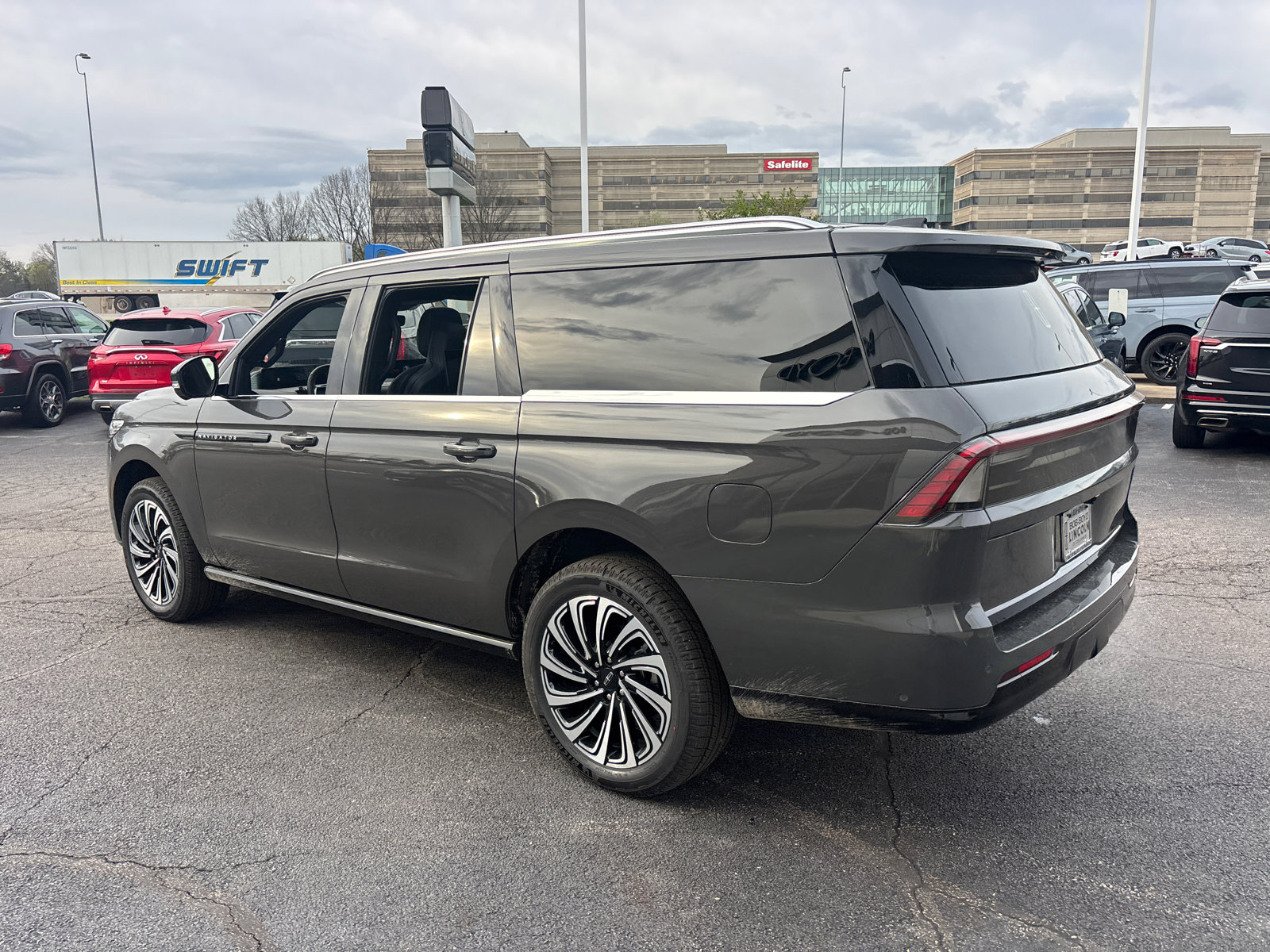 New 2025 Lincoln Navigator L Black Label image 5