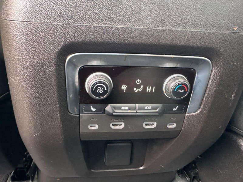 Used 2021 Chevrolet Tahoe Z71 w/ Luxury Package image 13