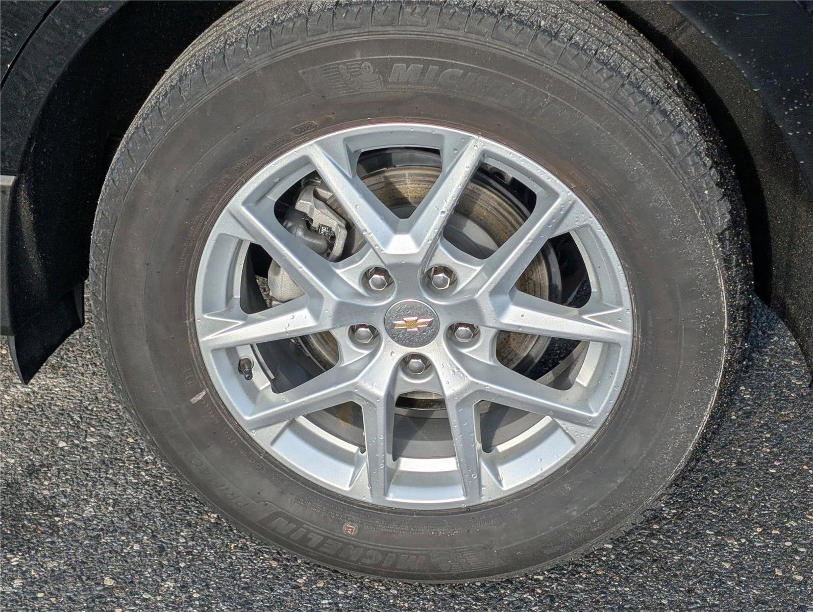 Used 2024 Chevrolet Equinox LT image 9