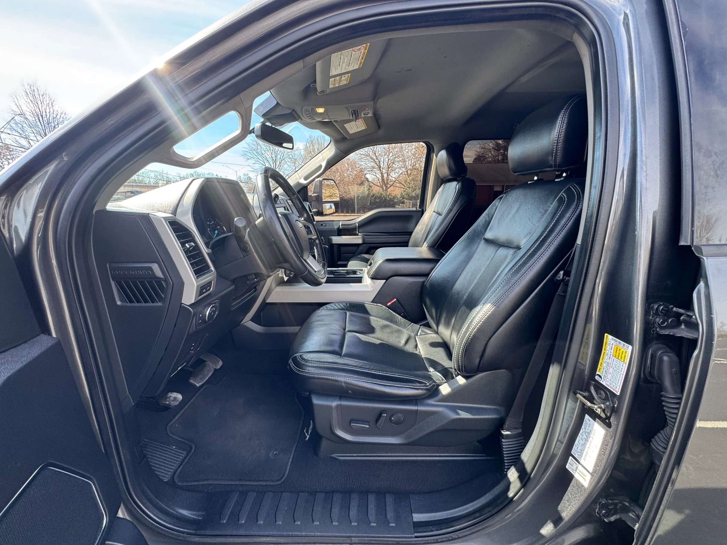 Used 2020 Ford F250 Lariat AWD/4WD image 15