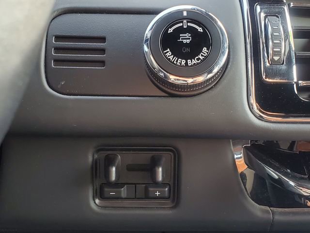 Used 2024 Lincoln Navigator Black Label image 18