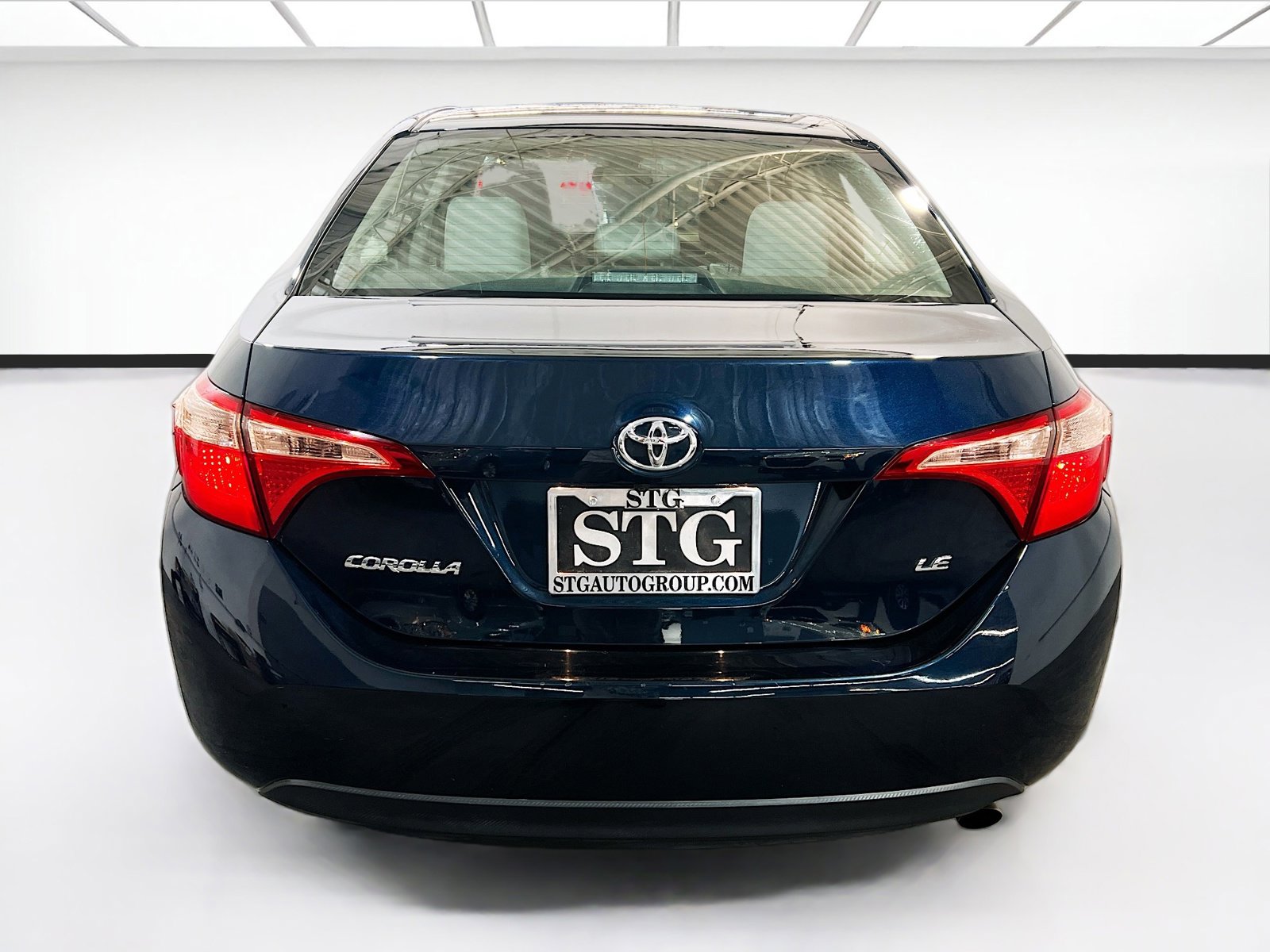 Used 2019 Toyota Corolla LE w/ Carpet Mat Package (TMS) FWD image 5