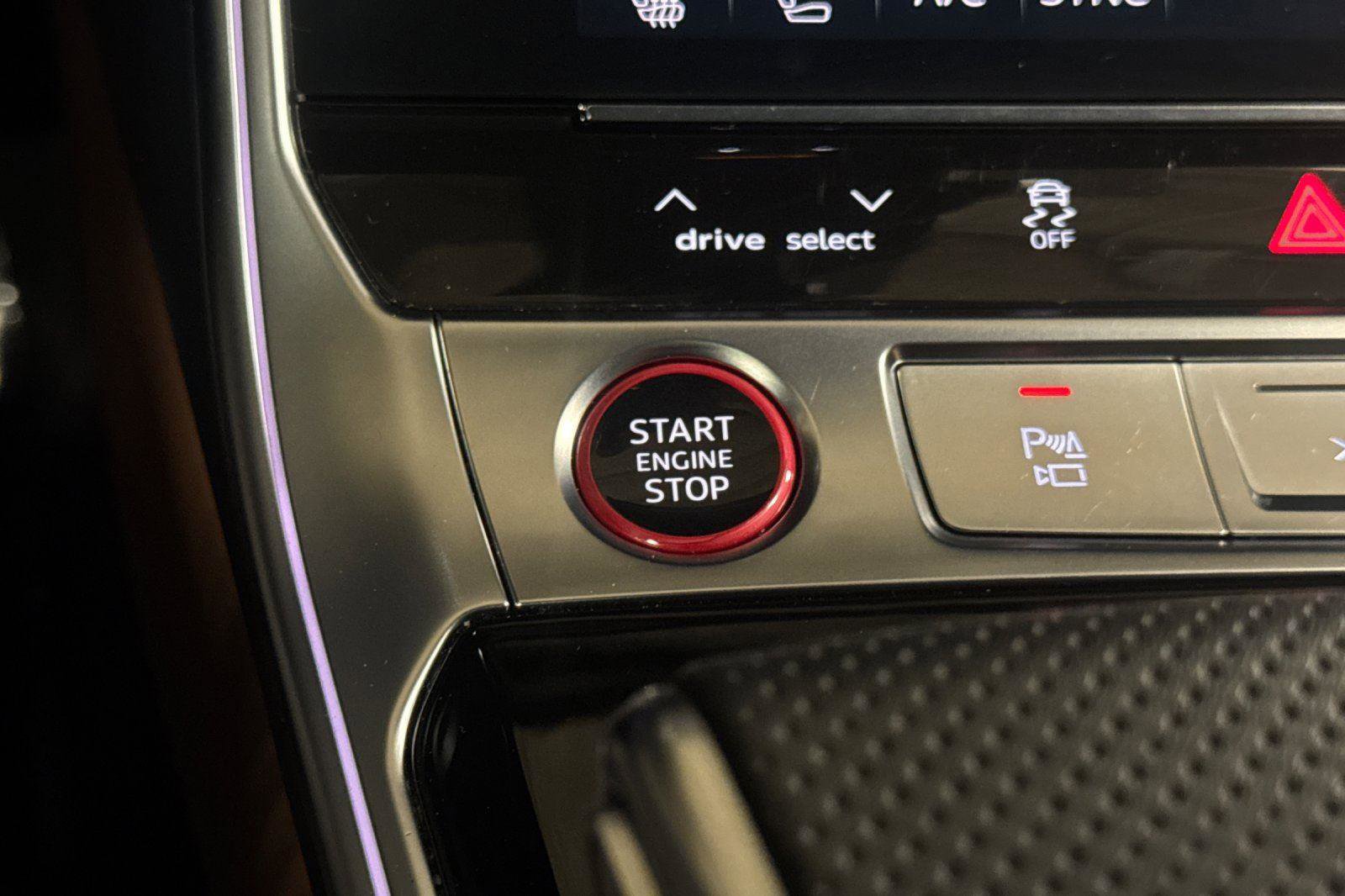 Certified 2024 Audi RS 7 Performance AWD/4WD image 22