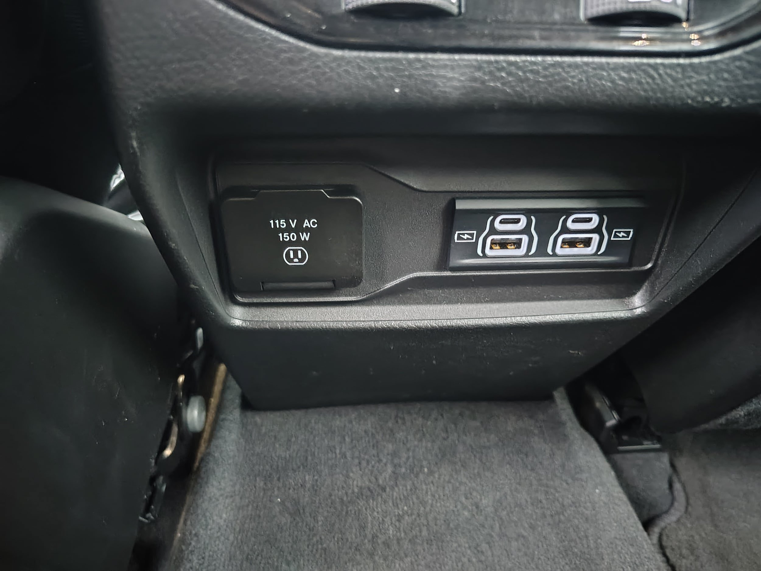 Certified 2024 Jeep Grand Cherokee Altitude AWD/4WD image 24