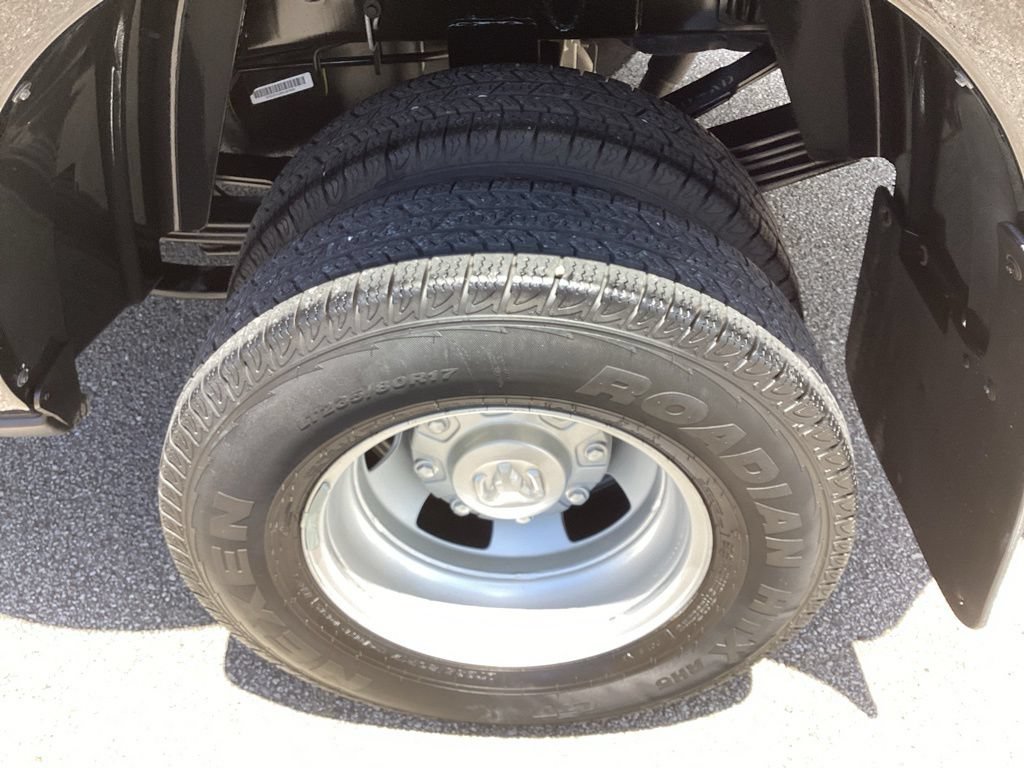 Used 2024 RAM 3500 Tradesman AWD/4WD image 22