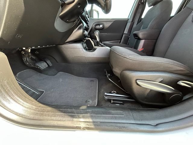 Used 2017 Jeep Renegade Sport w/ Power & Air Group AWD/4WD image 25