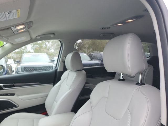 Used 2024 Kia Telluride S image 15