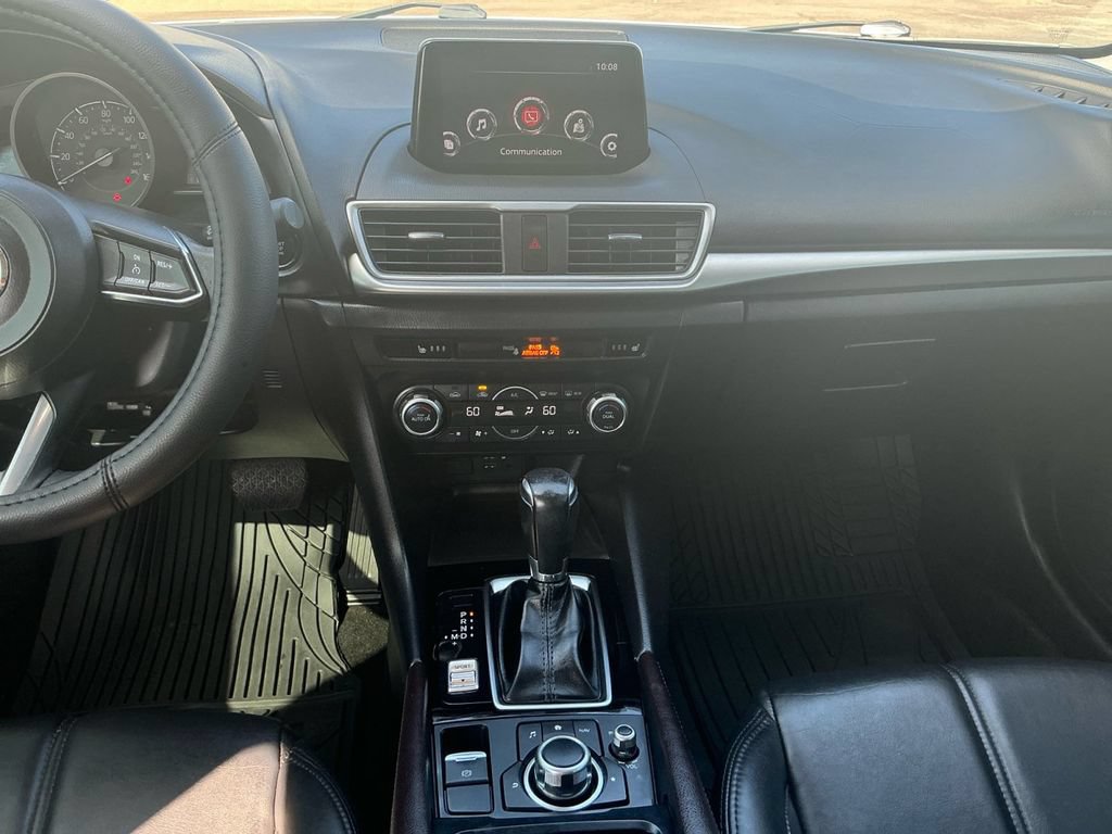 Used 2018 MAZDA MAZDA3 Touring FWD image 20