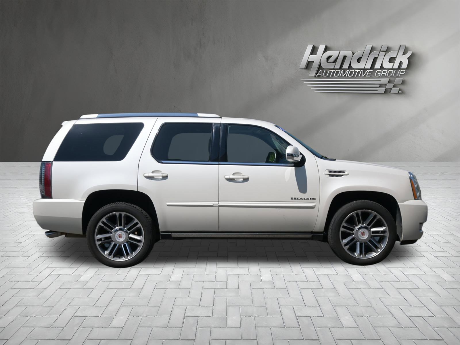 Used 2014 Cadillac Escalade Premium image 10