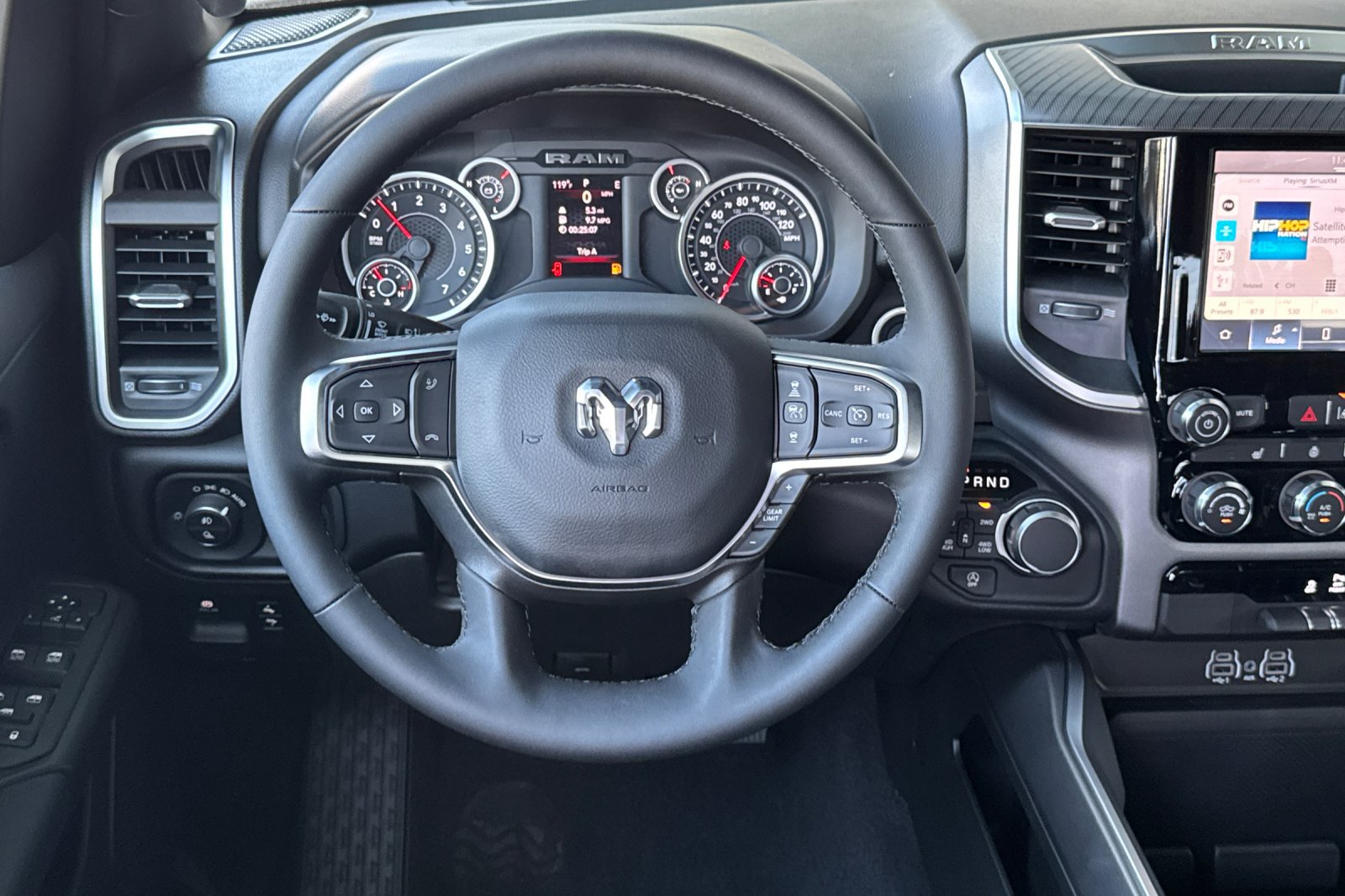 New 2027 RAM 1500 4x4 Crew Cab image 13