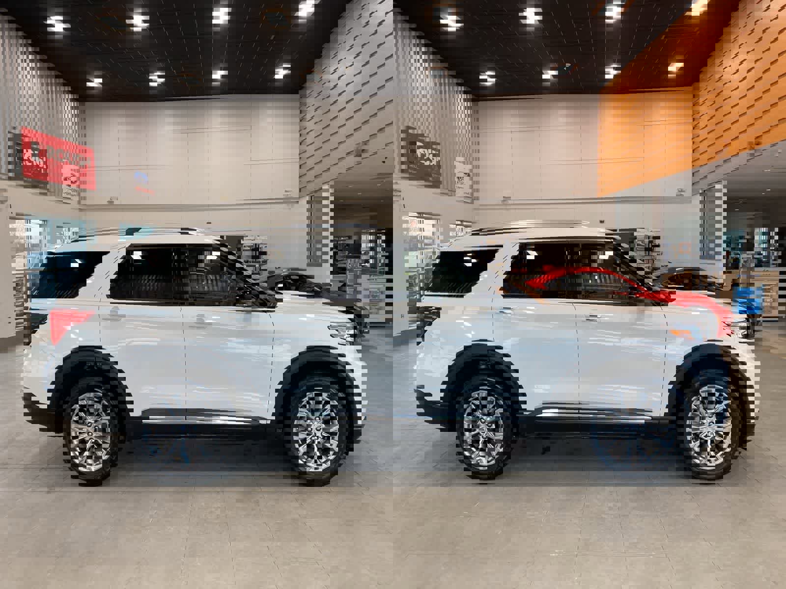 Used 2021 Ford Explorer Limited image 6