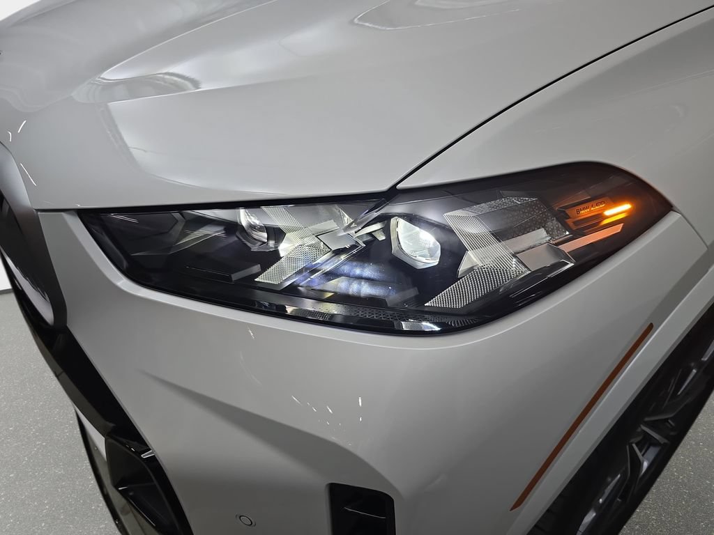 Certified 2024 BMW X5 xDrive50e w/ M Sport Package AWD/4WD image 29