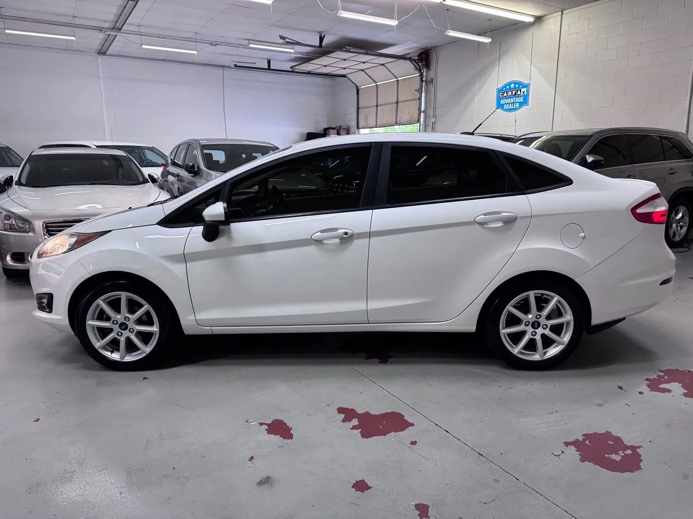 Used 2017 Ford Fiesta SE w/ Equipment Group 201A FWD image 6