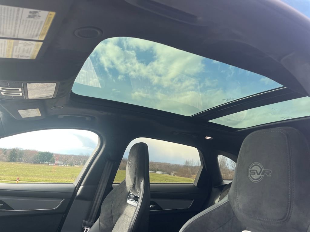 New 2026 Jaguar F-PACE SVR image 18