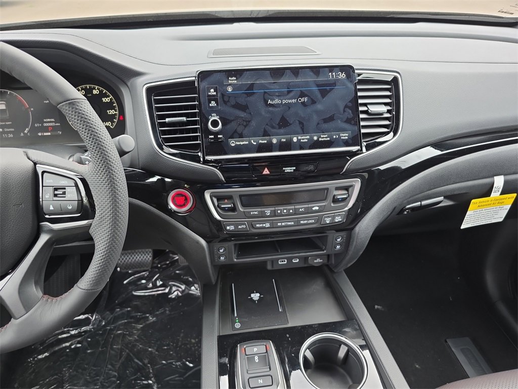 New 2025 Honda Ridgeline Black Edition image 11