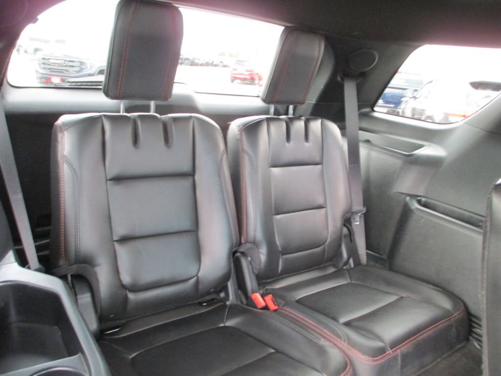 Used 2018 Ford Explorer Sport w/ Equipment Group 401A AWD/4WD image 28