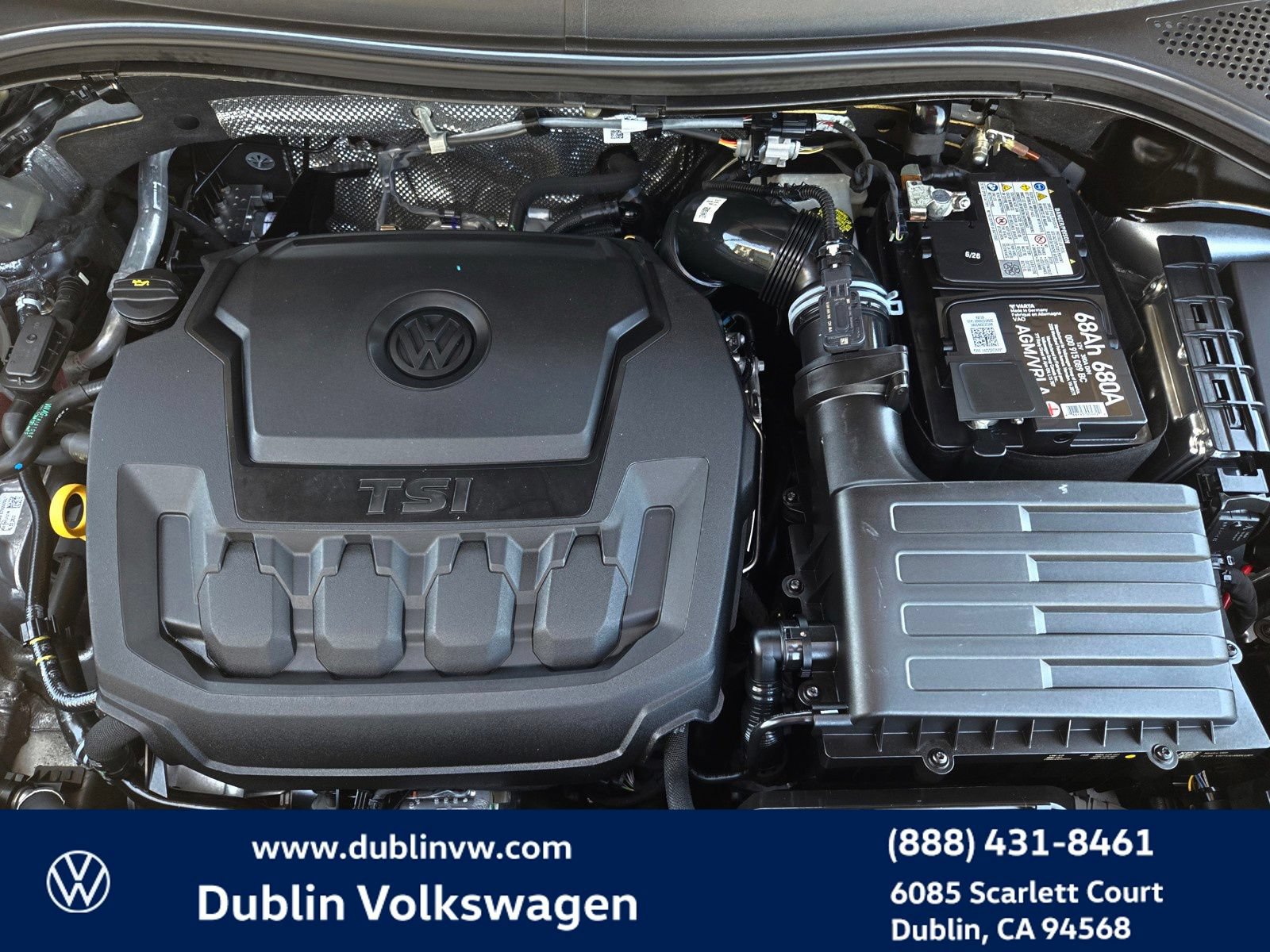 Used 2023 Volkswagen Tiguan SE w/ Panoramic Sunroof Package FWD image 26