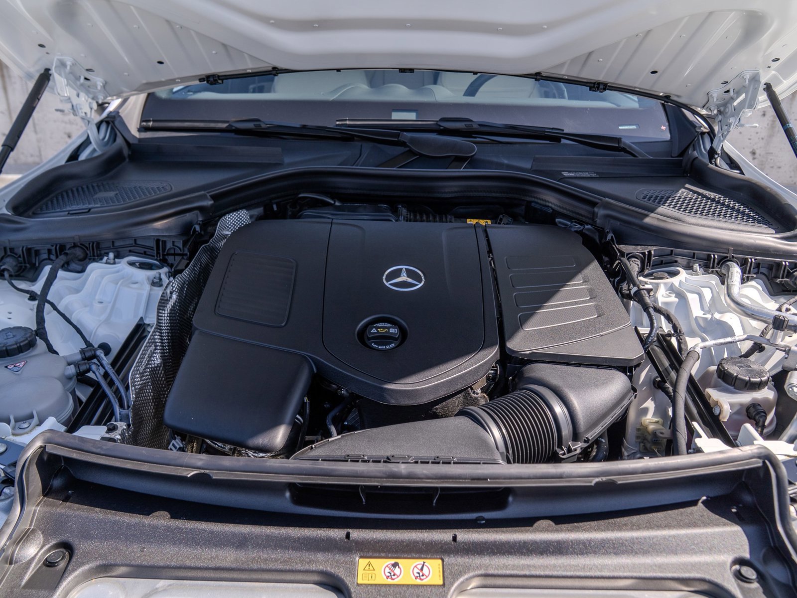 Used 2023 Mercedes-Benz GLC 300 4MATIC image 29