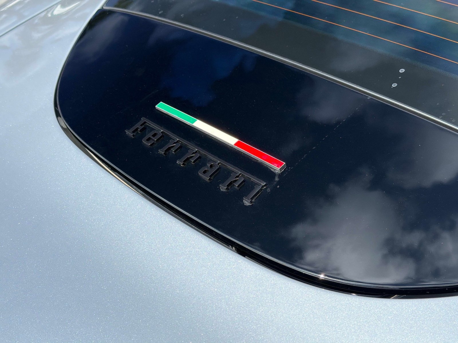 Used 2022 Ferrari Roma image 18