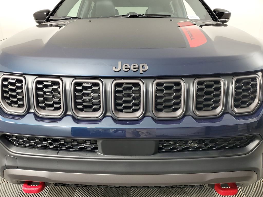 New 2026 Jeep Compass Trailhawk w/ Sun, Sound & Navigation Group image 10