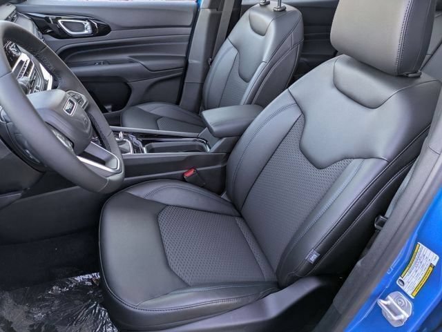 New 2026 Jeep Compass Latitude w/ Sun and Sound Group AWD/4WD image 14