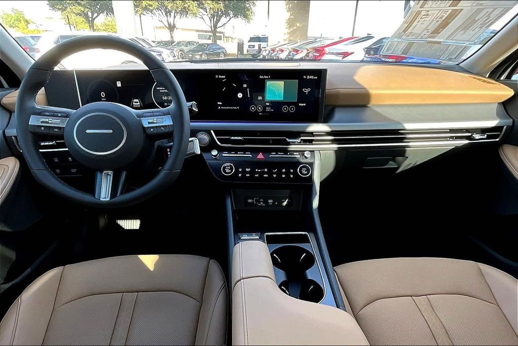 New 2025 Hyundai Sonata Limited image 9