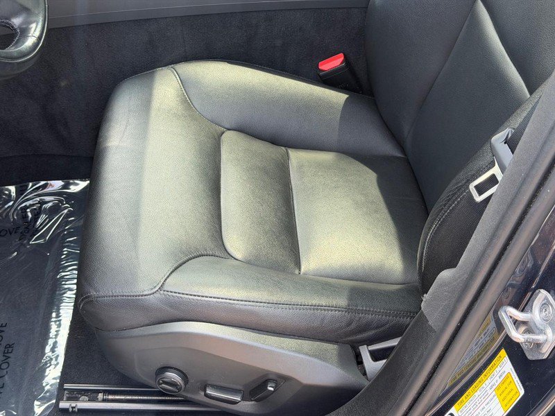 Certified 2022 Volvo S60 B5 Momentum FWD image 22