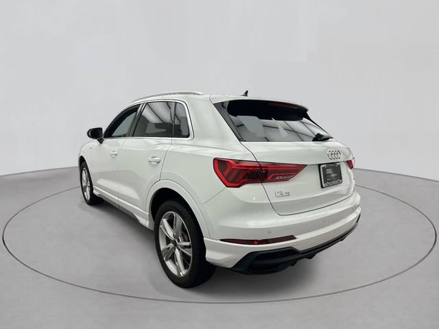 Certified 2024 Audi Q3 2.0T Premium AWD/4WD image 2
